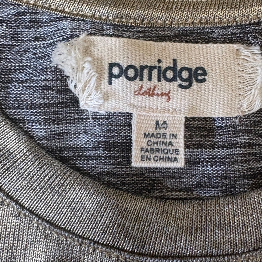 Porridge Women's Black and Gold Short Sleeve Top